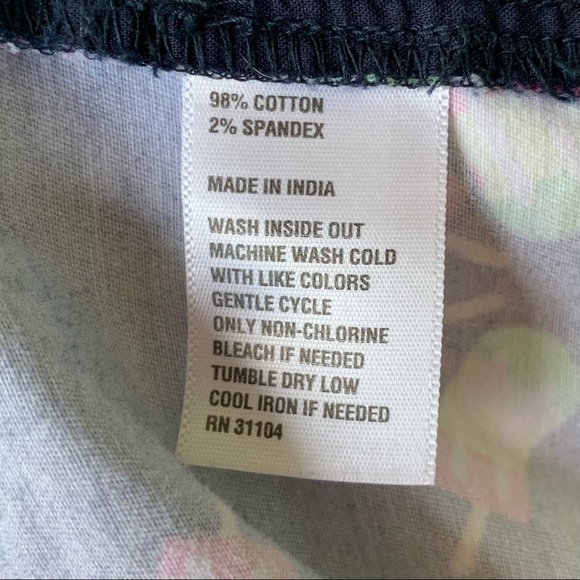 •Crown & Ivy• Girls Popsicle Shorts Navy - size 12 - Picture 8 of 9